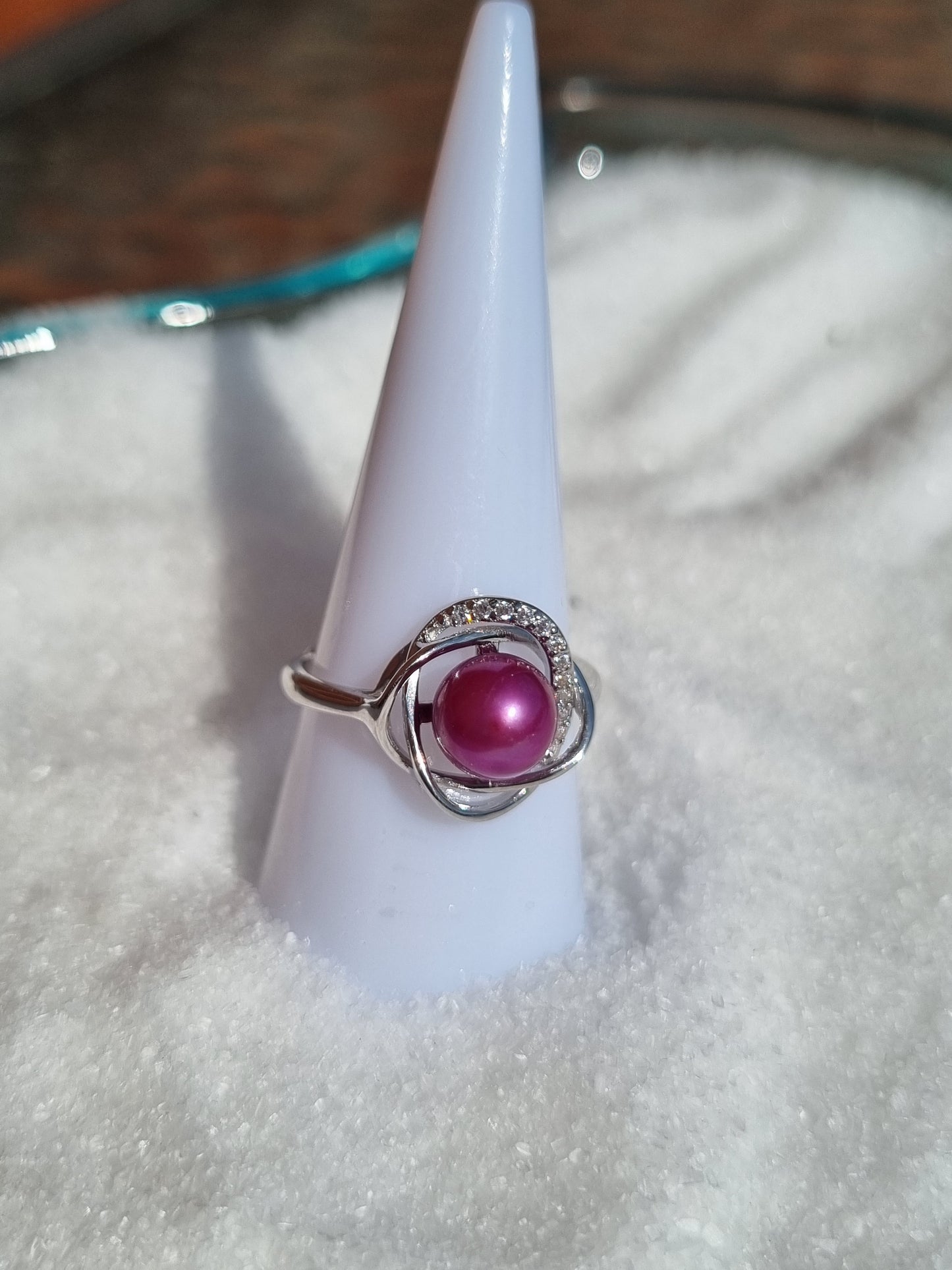 Twisted ring