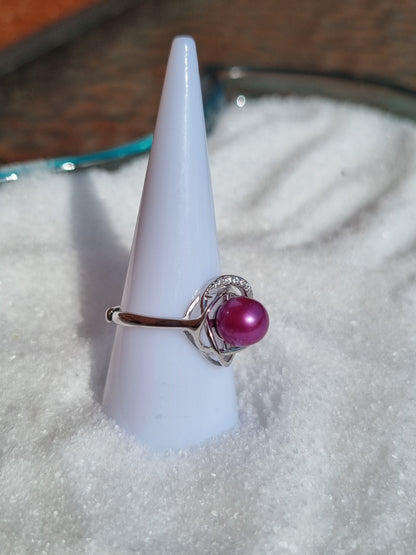 Twisted ring