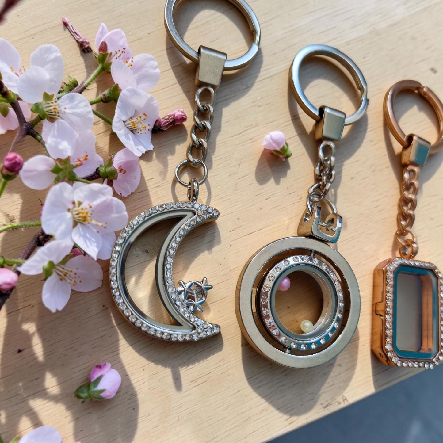 Key chain lockets