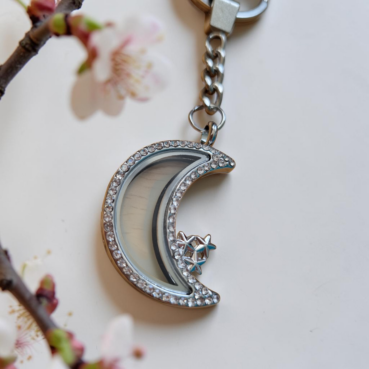 Key chain lockets