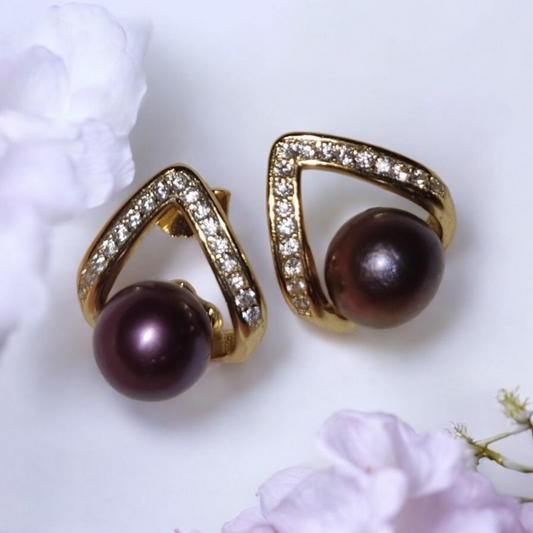 Triangle studs